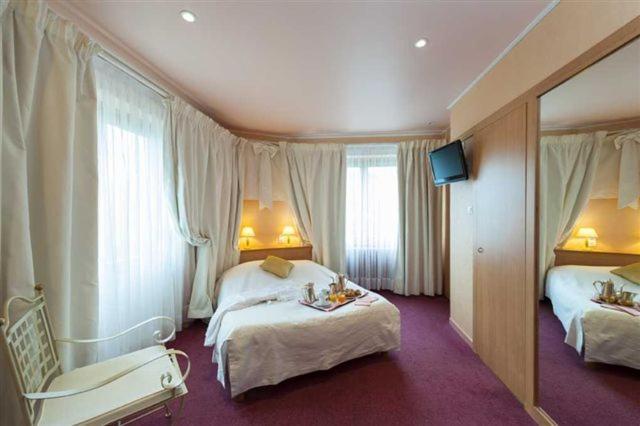 Hotel Restaurant Perle Des Vosges Muhlbach-sur-Munster Bagian luar foto